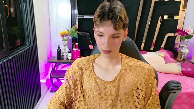 Stefany_PiInk's Webcam Show