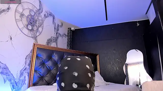 JacksonMuller_: διαδικτυακό σόου στην κάμερα