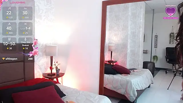 Chloe014_ Live XXX-Chat