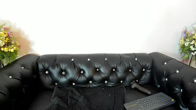 SSCARLETH_: διαδικτυακό σόου στην κάμερα