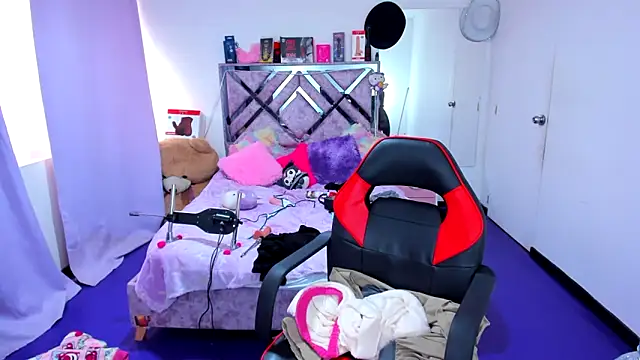 Luna_Analya 即時 XXX 聊天