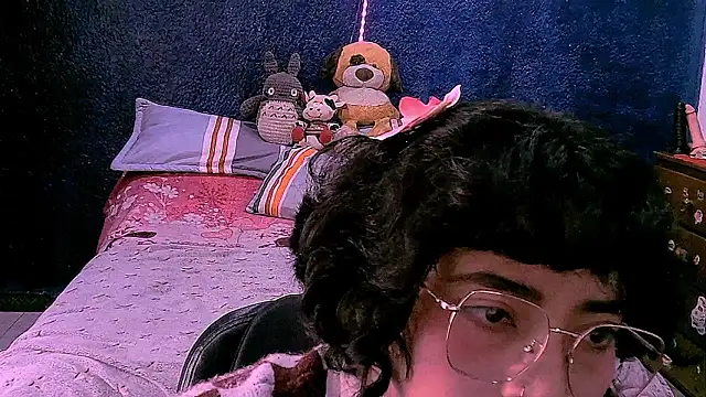 NinaYellow Chat XXX live