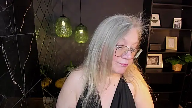 NataliMellow Chat XXX live