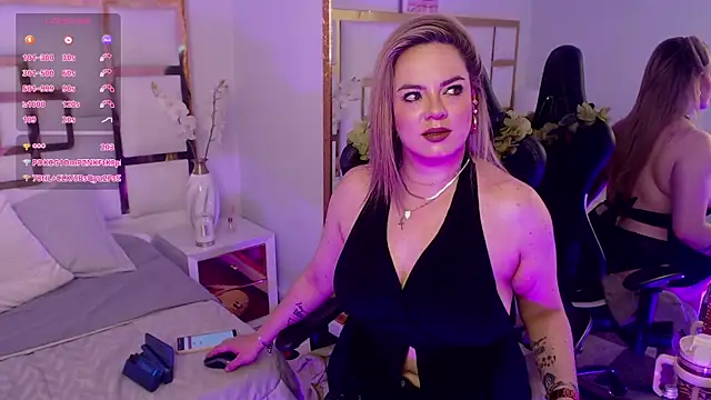 AvaMiia Chat XXX live