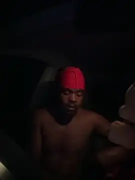 Maskman941 Adlı Modelin Canlı XXX Sohbeti