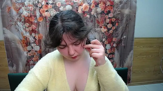 Онлайн чат XXX NeonilaLisova