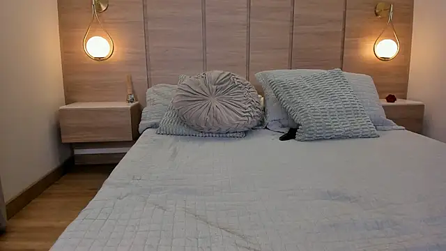 Show de Emilia1040X na webcam