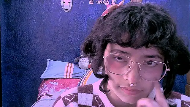 Chat +18 de NinaYellow ao vivo