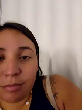 Chatroom XXX en direct de LizzRouse