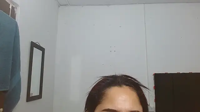 Thalian 라이브 XXX 채팅