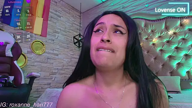 Roxanne_Han's Webcam Show