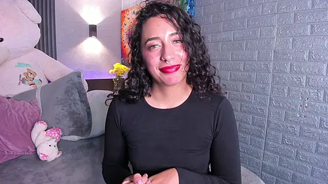 Magic_ivone – Naživo XXX chat