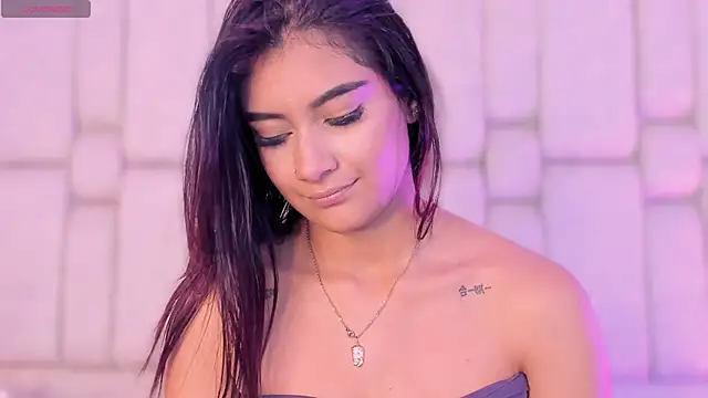 Chatroom XXX en direct de KatherineRuiz_