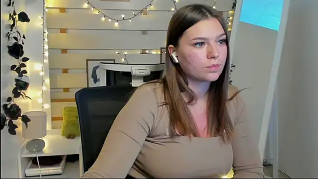 Josephine_Kiss Live XXX-Chat