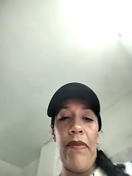 Shantey_Laurent Live XXX-Chat