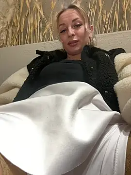 XXX chat uživo modela VikaBunny1