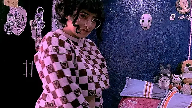 NinaYellow's Live XXX Chat