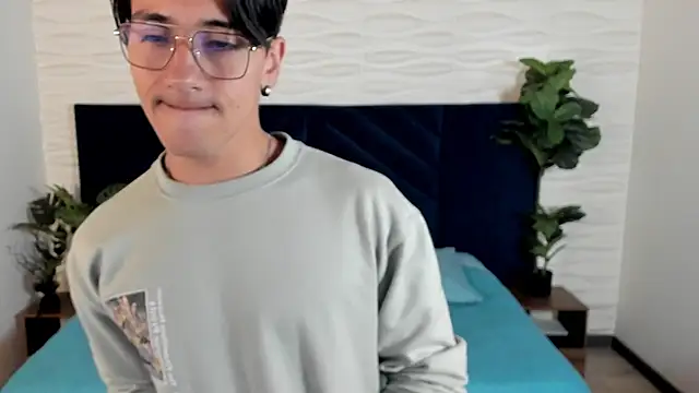 Andy_Joy_ Live XXX-Chat