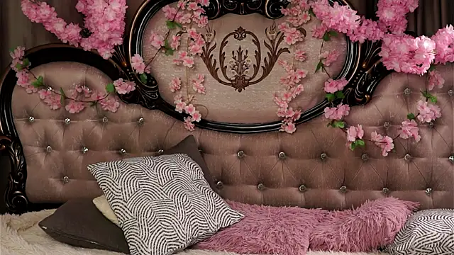 Chat +18 de KirstinMcgeady ao vivo