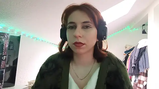 CowledPharos' Live XXX Chat