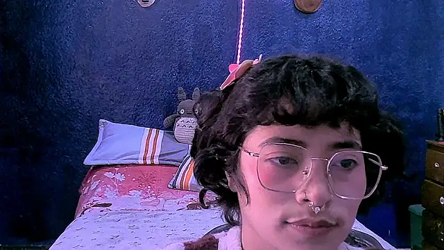 NinaYellow's Live XXX Chat