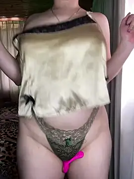 CoraVibes live XXX chat