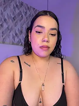 krisstenSantos – Naživo XXX chat