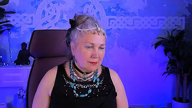 LilaMaharani – Naživo XXX chat