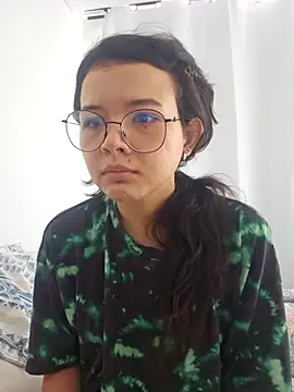 azumiichan Adlı Modelin Canlı XXX Sohbeti