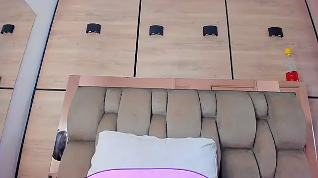 Czat XXX na żywo – karol_lewiss