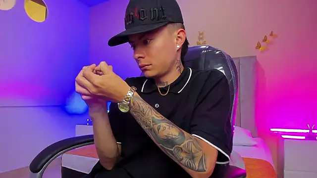 Nascary_Fox: απευθείας συνομιλία ΧΧΧ