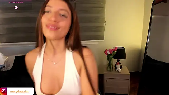 MERIDA_TAYLOR's Live XXX Chat