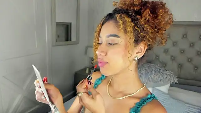 Czat XXX na żywo – Sienna_brunette