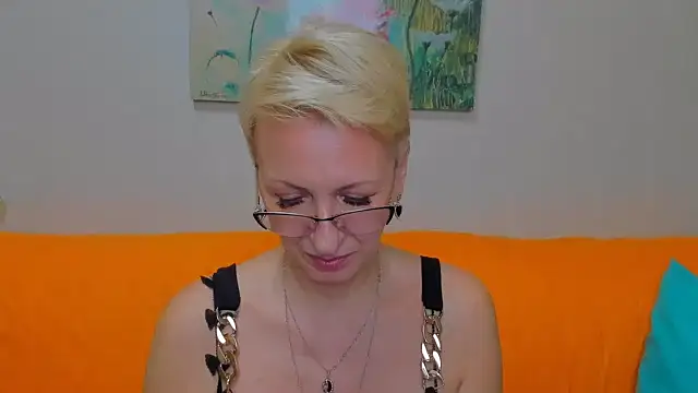 XXX chat uživo modela iamyourdream89