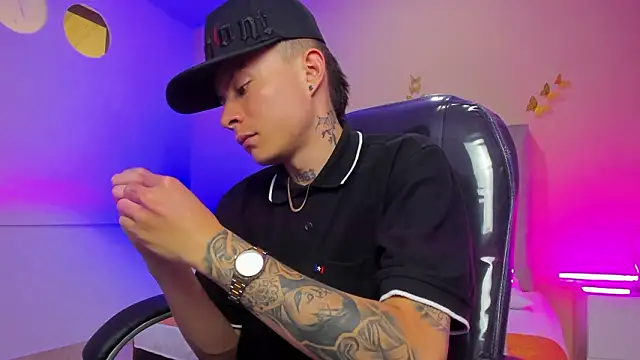 Nascary_Fox: απευθείας συνομιλία ΧΧΧ