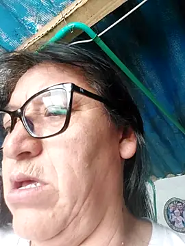 clarita_01's Live XXX Chat