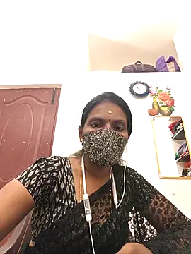 Tamil_Yalini12のウェブカメラショー