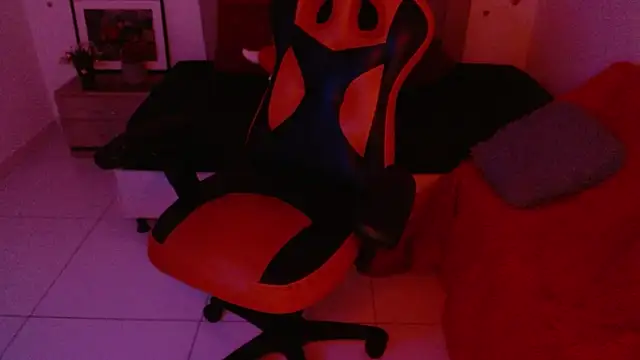 Chatroom XXX en direct de Caius_fox