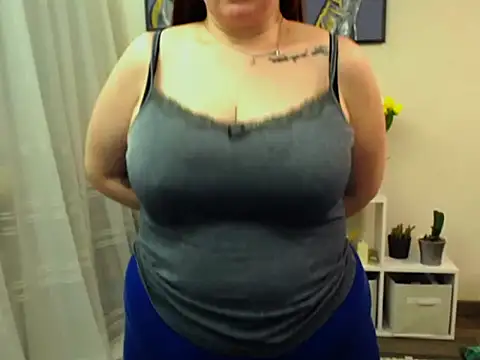 Lady_Tiana's Live XXX Chat