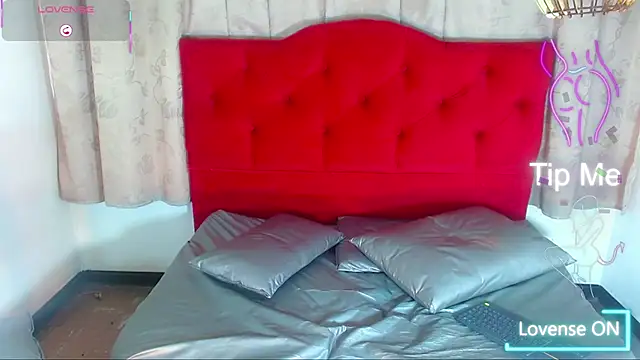 Онлайн чат XXX Andrea_Pop__