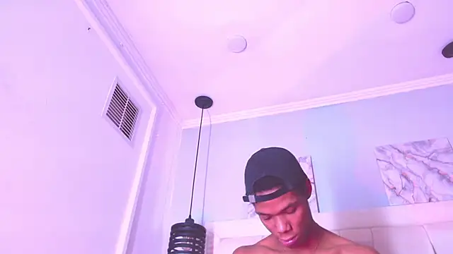 Santiago_Ortiz_ élő XXX-chatje