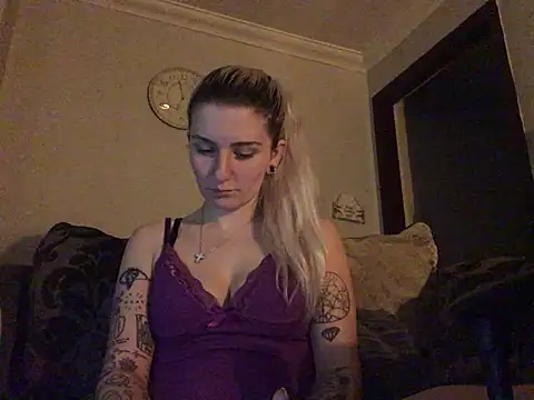 XXX chat uživo modela xxamyleighxx