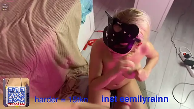 XXX chat uživo modela star_fucks