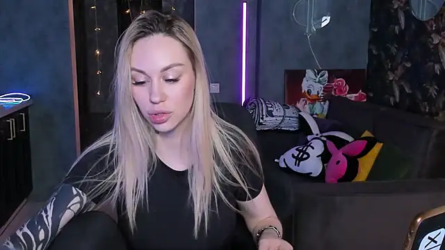 Blckmirrorr: απευθείας συνομιλία ΧΧΧ