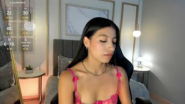 Tiffany_Low live XXX chat