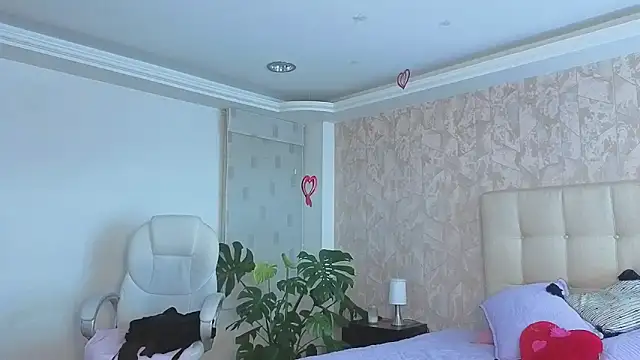 _sharlotte777's Live XXX Chat