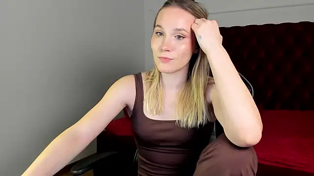 Chat XXX Live ElaraVoltage