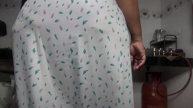 Selina_6's Webcam Show