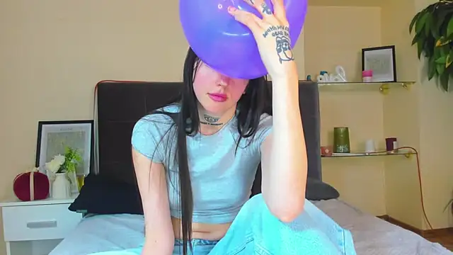 AdrianaCult Obrolan Langsung XXX