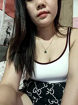 XXX chat uživo modela Ngocmai_lazdy